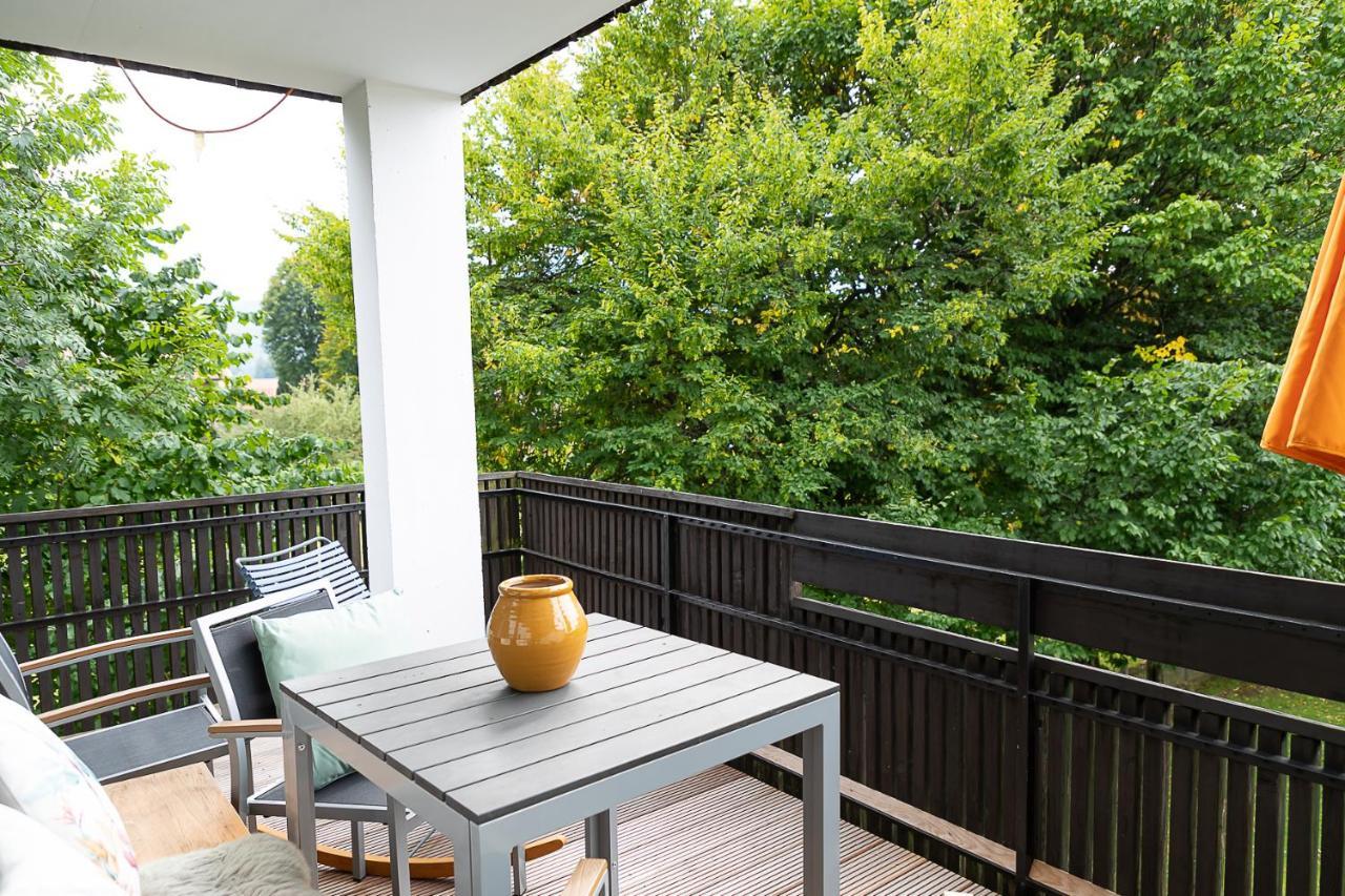 Vip Deluxe 107Qm Auf Zwei Etagen 1 Dopplezimmer Eg 1 Doppelzimmer Auf Der Galerie Sowie 2 Badezimmer Und Komplette Kueche Mit Mikrowelle Und Backofen Ideal Fuer 1 Bis 6 Gaeste Direkter Blick Auf Garten Und Bergblick Alles Nur Nicht 0815 Διαμέρισμα Schliersee Εξωτερικό φωτογραφία