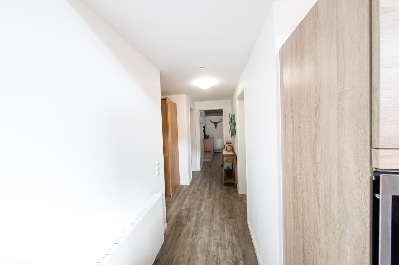 Vip Deluxe 107Qm Auf Zwei Etagen 1 Dopplezimmer Eg 1 Doppelzimmer Auf Der Galerie Sowie 2 Badezimmer Und Komplette Kueche Mit Mikrowelle Und Backofen Ideal Fuer 1 Bis 6 Gaeste Direkter Blick Auf Garten Und Bergblick Alles Nur Nicht 0815 Διαμέρισμα Schliersee Εξωτερικό φωτογραφία